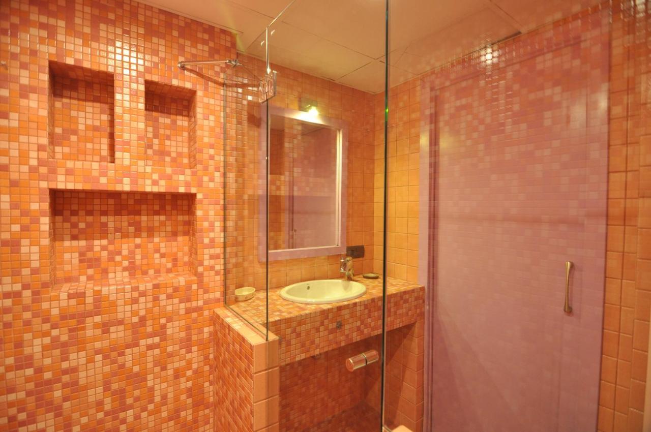 Rnet - Apartments Roses Centre Luaran gambar